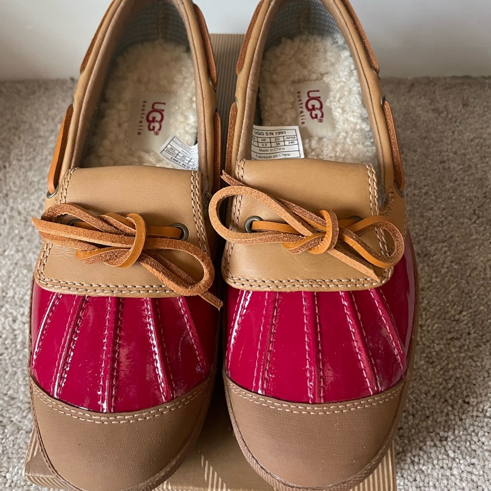 Ugg rain shoes
